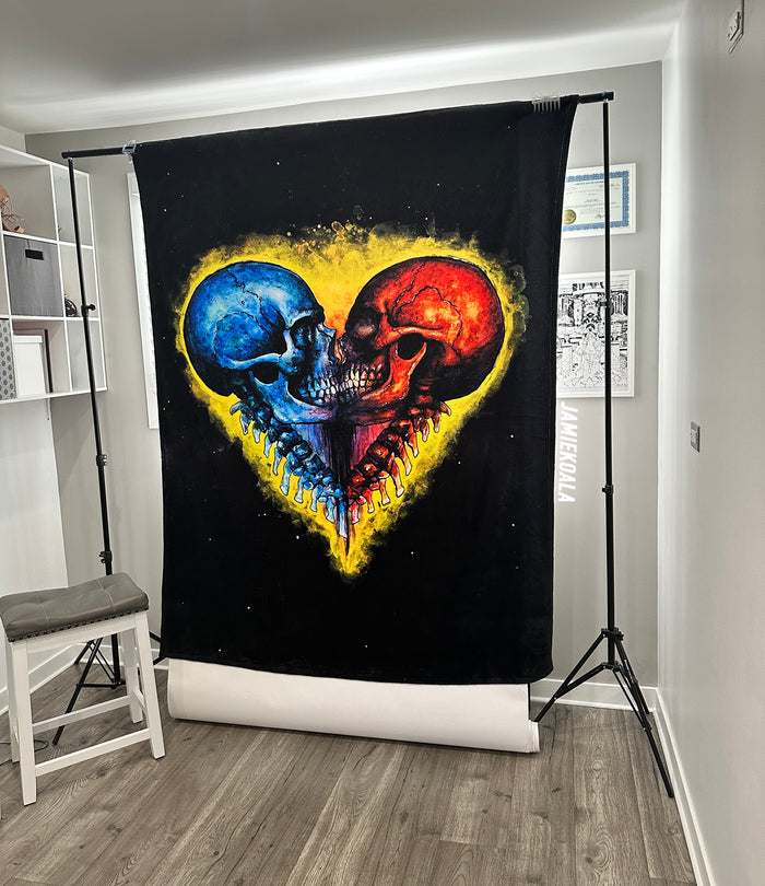 Amore Heart Skulls Plush Throw Blanket